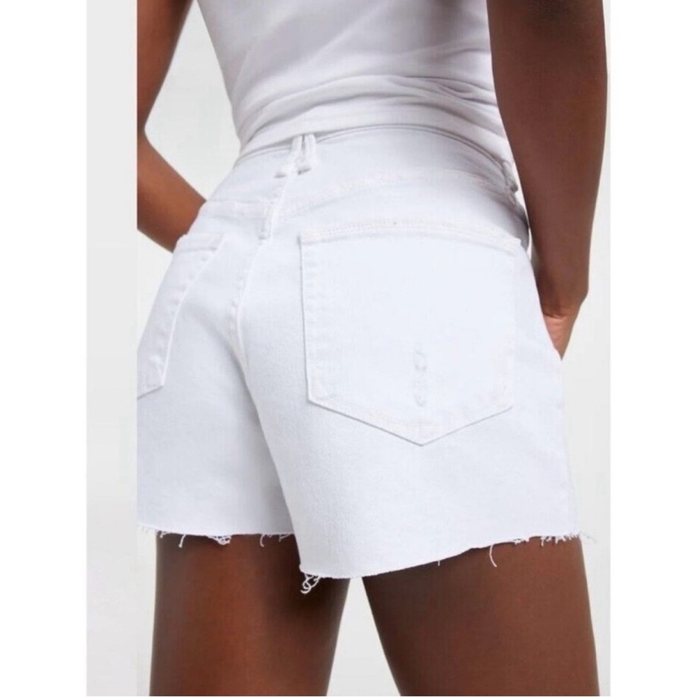 Good American Bombshell Shorts - Picture 8 of 8